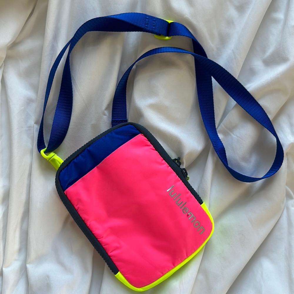 Lululemon cross body bag